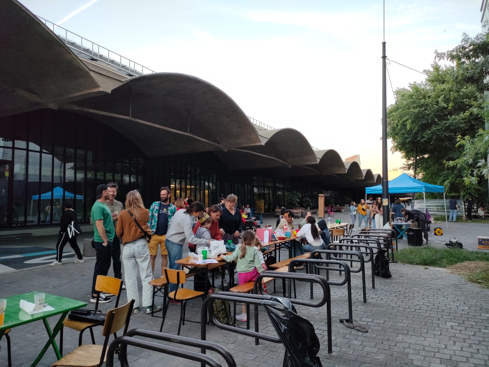 Obraz: ACTIVITES CULTURELLES : développer la pratique du théâtre, de la musique, de la poésie.... par et pour tous.tes. Ouvrir nos horizons !